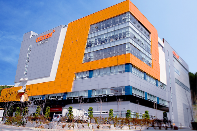 오스템임플란트 생산총괄본부(부산 해운대구 오렌지타워).