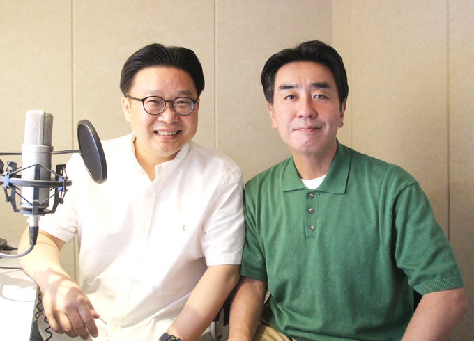 V컬러링 기부 캠페인에 협업한 서경덕 교수(왼쪽)와 영상 내레이션에 참여한 류승룡 배우(오른쪽). 사진/ 통신 3사