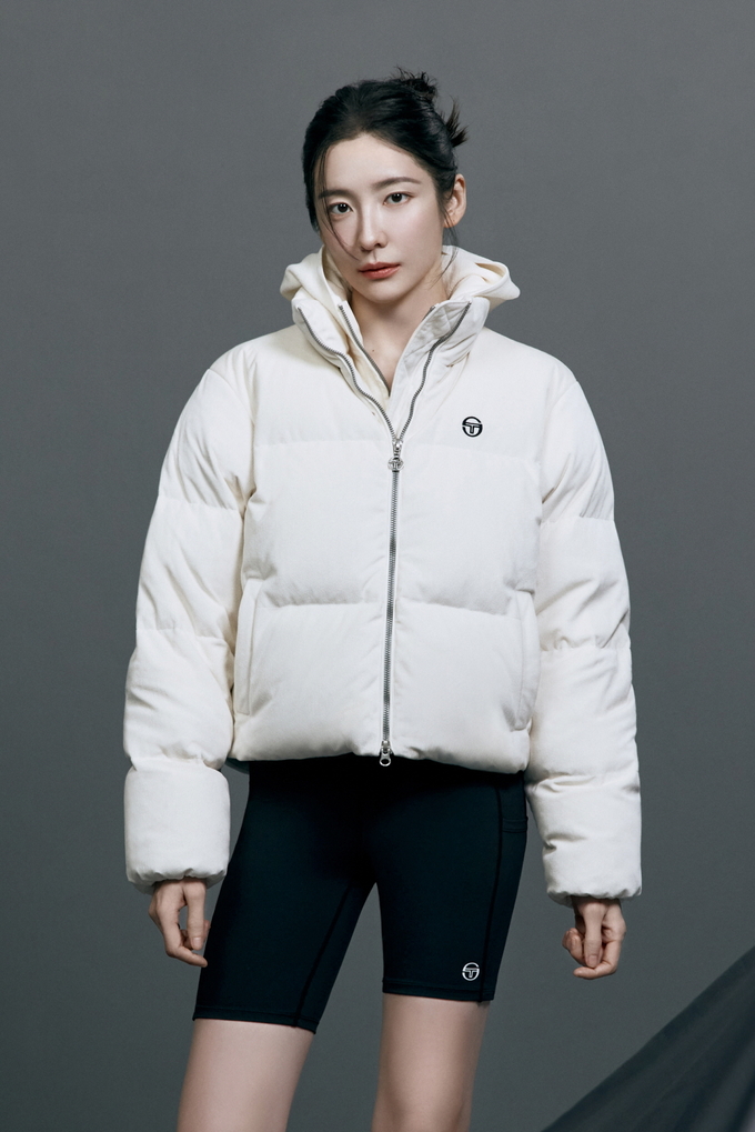 세르지오 타키니, ‘일상 속 웰니스’ 주제로 한 배우 박지현 프리미엄 패딩 컬렉션 화보 공개!