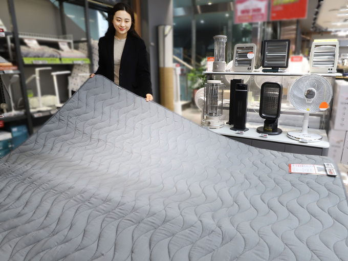 롯데하이마트 “쌀쌀한 날씨 이어지며 최근 2주간 난방가전 매출 70% 증가”