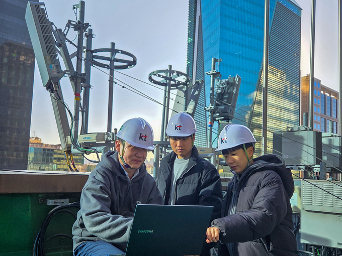 KT-삼성전자, AI-RAN 상용망 검증 성공 6G 핵심 기술 확보 가속화